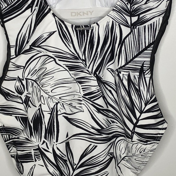 NWT DKNY Womens Black Printed Lined One Piece Swimsuit Size 6 Removable Pads - Picture 7 of 11